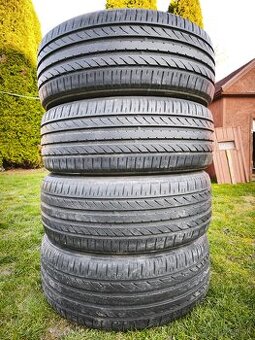 Toyo proxes 215/50 R18