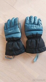 Detské nepremokavé lyžiarske rukavice Wedze na cca 8 rokov