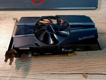 Radeon Saphire HD7790 (AMD)