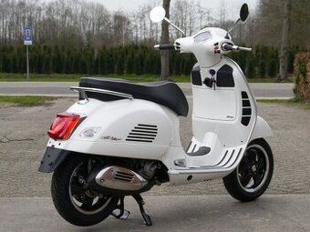 VESPA GTS 300 SUPER