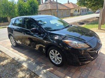 Mazda 3---1.6i-benzin--77Kw-105Ps-najazdené.-157300km