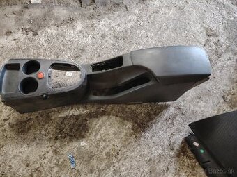 Seat Altea lakťová opierka