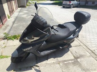 Keeway Silverblade maxiskúter 125cm