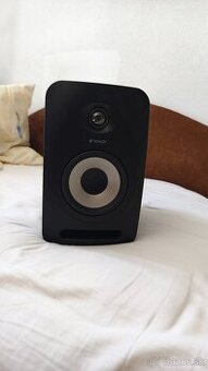 TANNOY Reveal 802 – aktívne štúdiové monitory (pár) – 230 €