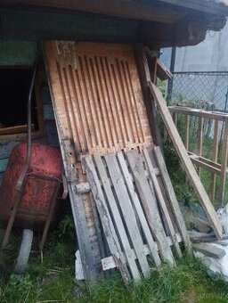 Dvere z chlieva