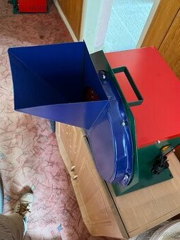 Drvic/Mlyncek elektricky na ovocie, zeleninu, jablka, hrušky