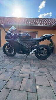 Yamaha YZF-R125 (2023)