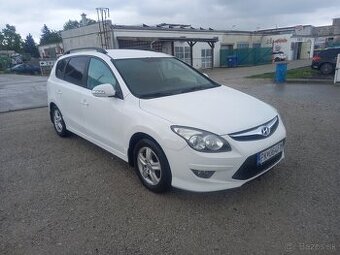 🚘 HYUNDAI i30CW 1.4 CVVT KOMBI + ťažné