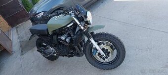 Scrambler - Yamaha FZS 600