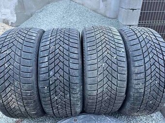 Zimné pneumatiky225/40 r18
