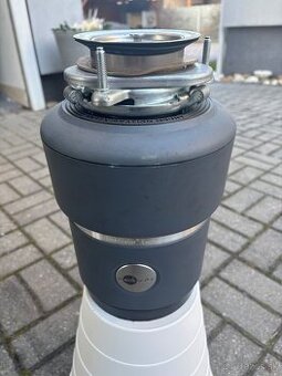 Drticka do kuchynského drezu