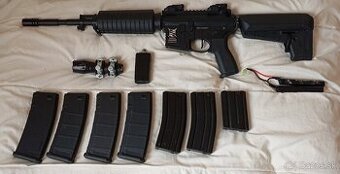 Predám airsoftovú útočnú pušku + vybavenie
