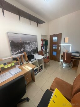 Kancelária / priestor v centre Malaciek na prenájom. - 1