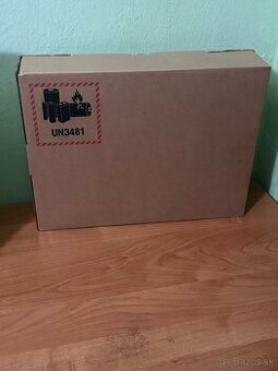 Predám Apple MacBook Air 13" M2 256GB Hviezdny biely SK