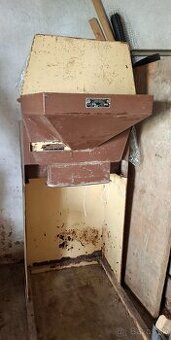 Kladivkový šrotovník