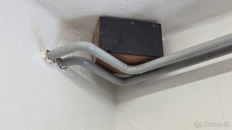 Regálové reproduktory Tesla