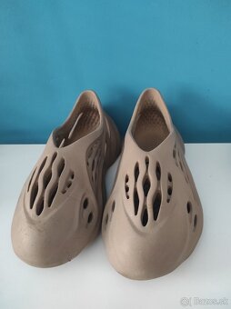 Adidas Yeezy Foam Runner