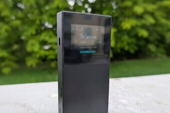 Vreckový 5G mobilný Wi-Fi hotspot Zyxel NR2301 na dovolenku