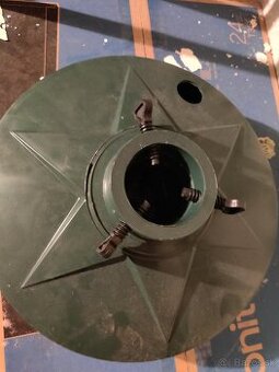 Stojan na vianočný stromček