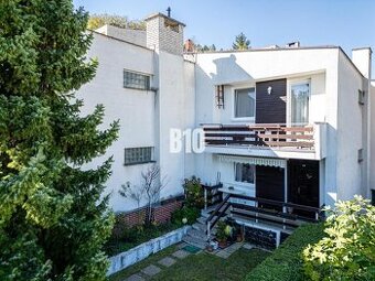 PREROBTE SI PODĽA SEBA TENTO DVOJGENERAČNÝ DOM V TICHOM PROS - 1