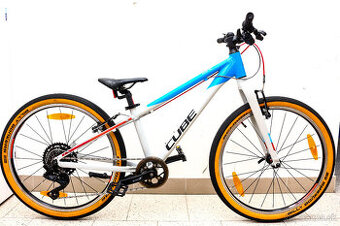 ULTRAAĽAHKÝ Bicykel CUBE SL 240