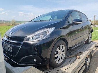 Peugeot 208 - 1