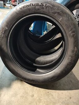 235/55 r19 - 1
