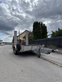 Privesny vozik Agados
