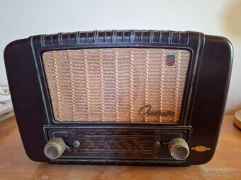Philips Operette, bakelitove radio , funkcne