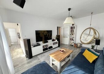 3-izb. byt, Tranovského, Dúbravka, lodžia, kompletná rekonšt