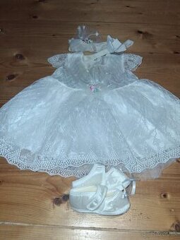 Predam šatôčky na krst