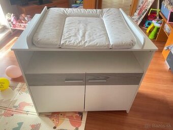 Prebaľovacia komoda