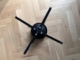 Stojan na vianocny stromcek