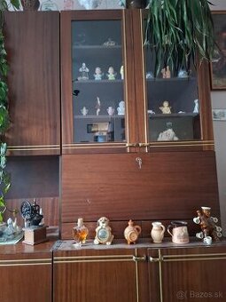 Starožitné veci a skrine