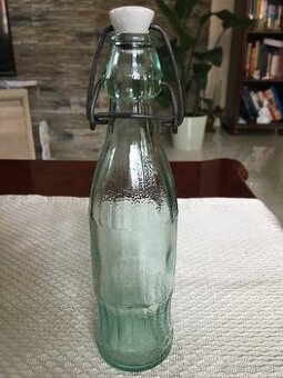 Rôzné staré flaše