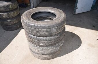 215/75 R16 C univerzálne dodávkové pneumatiky