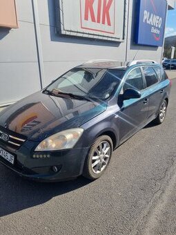 Kia ceed automat