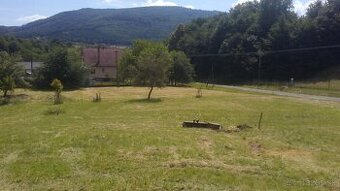 Stavajte okamžite -pozemky s povolením a prípojkami N. Baňa