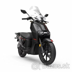 Super Soco CPX Vmoto