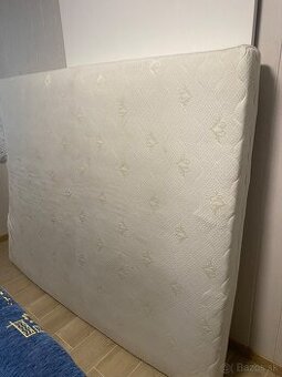 Matrac 160x200 cm – veľmi zachovalý