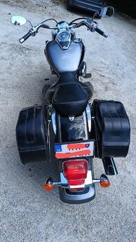 Suzuki C800 Intruder