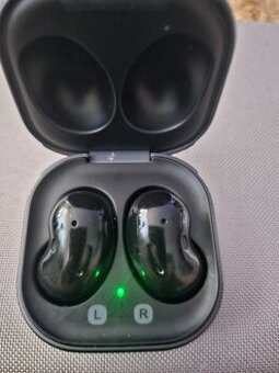 Samsung Buds Sound by AKG