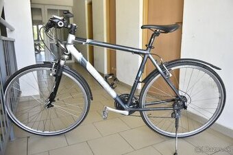 Trekový bicykel
