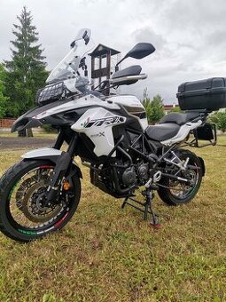 Benelli trk 502x