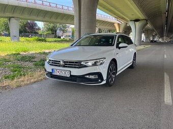 VW Passat Variant Business R-line