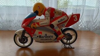 RC model motocykl