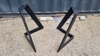 Stolové nohy- podnože