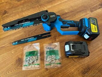 AKU bezuhlíková reťazová píla s mazaním 2x 20 lišta 3x reťaz