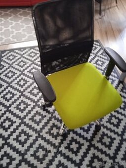 Stolička na kolieskach