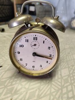 Retro budík plne funkčný